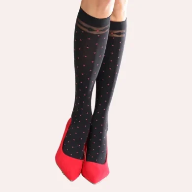 Podkolanówki w czerwone romby 40 den Follow