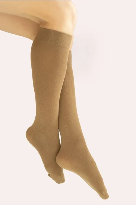 Damskie podkolanówki z wiskozy