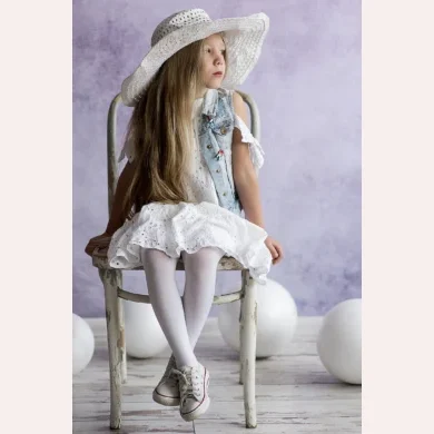 Białe kryjące rajstopy dziecięce z mikrofibry120 DEN Corina NOQ by Knittex