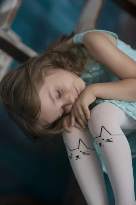 Rajstopy dziewczęce z motywem kota 40 den Fifi