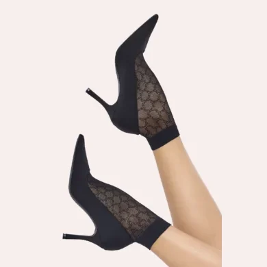 Skarpetki w geometryczny wzór na siateczce Checky