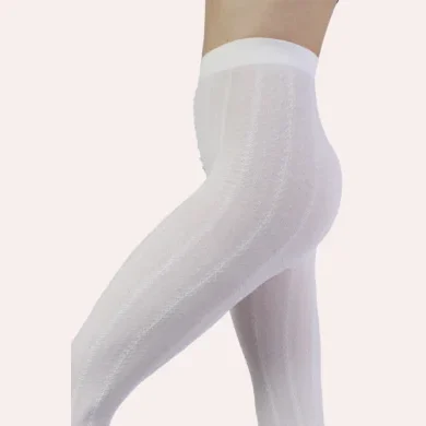Rajstopy z geometrycznym wzorem Tressa